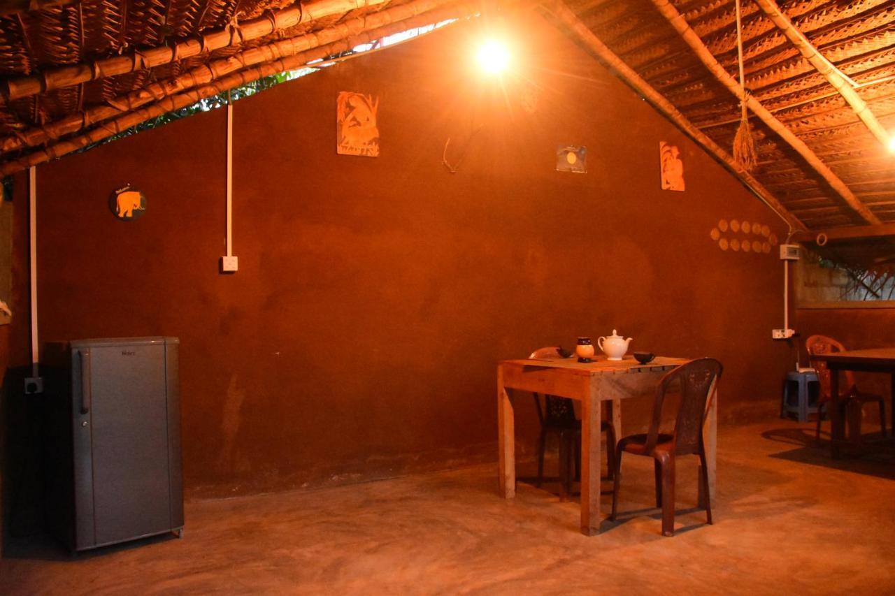 Kuma Safari Lodge Udawalawe Ngoại thất bức ảnh